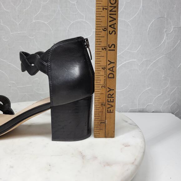 VTG Via Spiga Janel Heels Womens 7 Black Leather Chunky Twisted Strap Block Heel - Picture 15 of 16